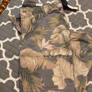 Printed Girlfriend Chino pants